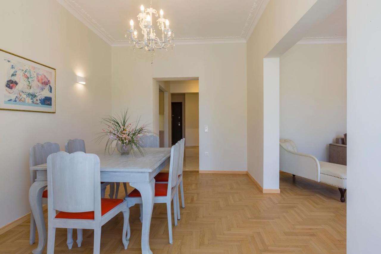 The Bright Apartment